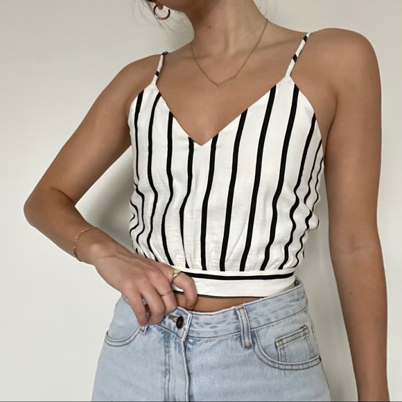 2 FOR 20 ✨ STRIPED CROP TOP - Picture 2 of 6